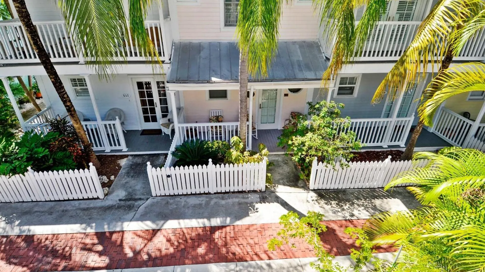 Holiday home Breezy Bungalow By Avantstay Close 2 Zachary Taylor State Park Beach W Shared Pool Week Long Stays Key West United States